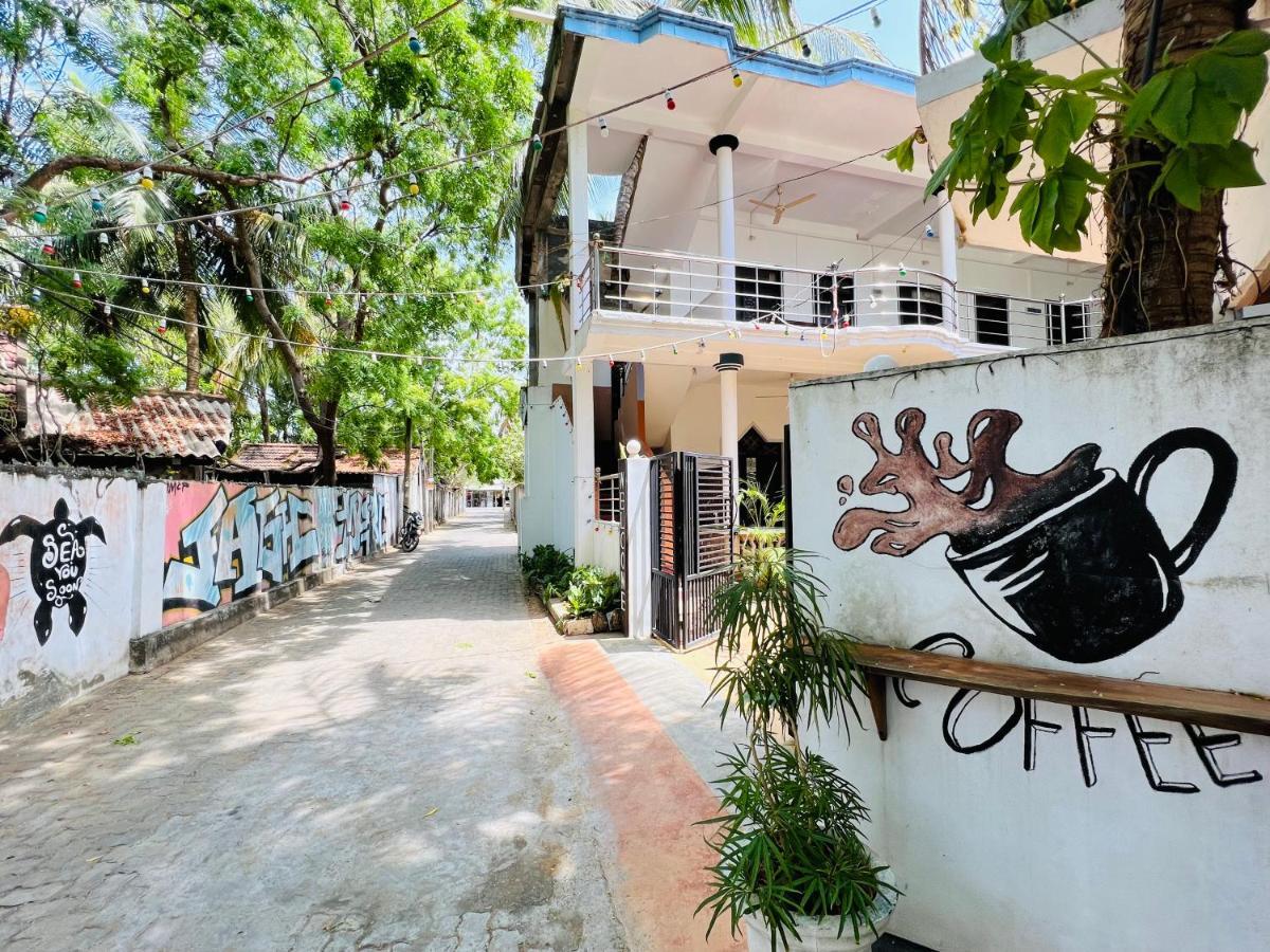Sea Rock Beach Hotel Vịnh Arugam Ngoại thất bức ảnh